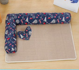 Лятна постелка за кучета с възглавница