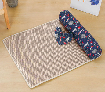 Лятна постелка за кучета с възглавница