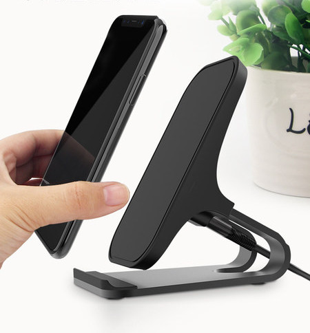 Безжично зарядно устройство на стойка с функция бързо зареждане