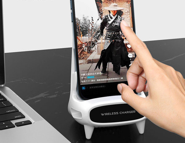 Универсално безжично зарядно със стойка