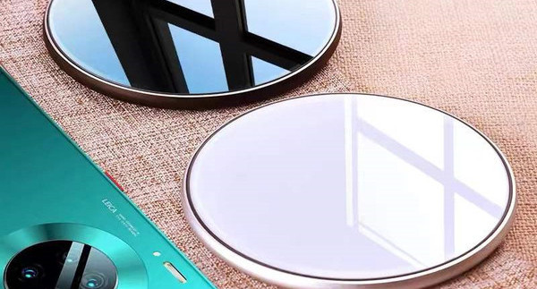 Безжично зарядно устройство с  магнитно зареждане - универсално