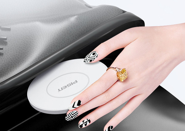 Безжично зарядно устройство за мобилен телефон