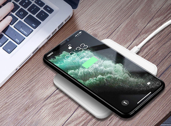 Безжично зарядно за бързо зареждане