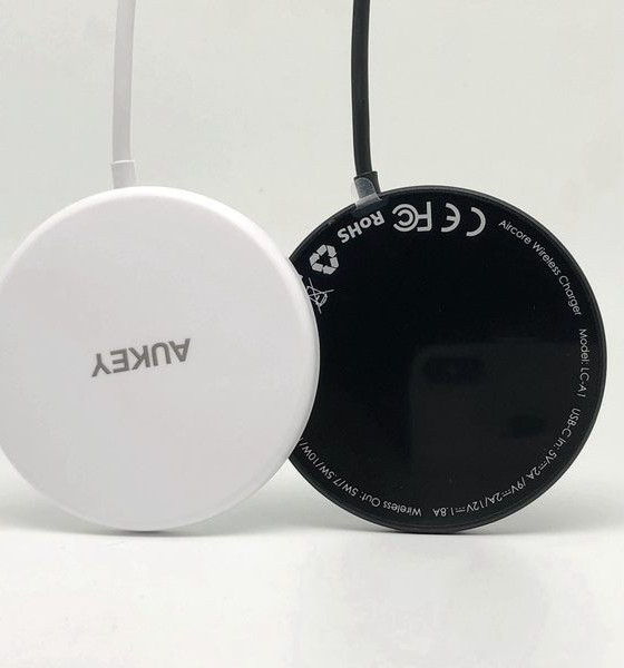 Магнитни безжично зарядно устройство