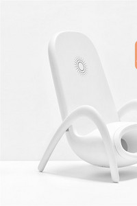Vezeték nélküli univerzális mobiltelefon töltő állványon