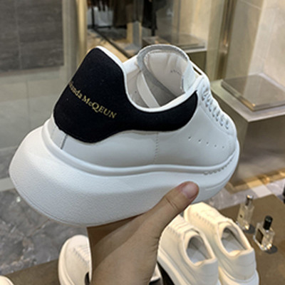 Modern bőr tornacipő platformmal - unisex modell