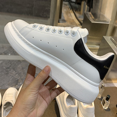 Modern bőr tornacipő platformmal - unisex modell