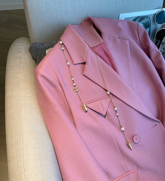 Модерен дамски комплект от две части за жени