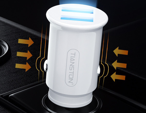  Мини зарядно за кола с два USB порта