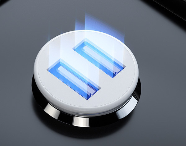  Мини зарядно за кола с два USB порта