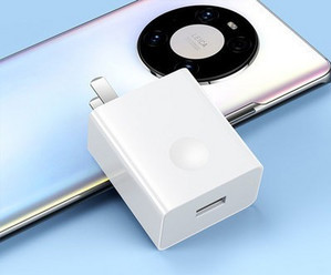 USB töltő
