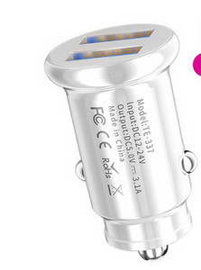 Autós töltő USB porttal