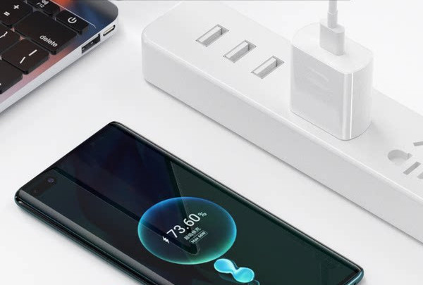 Mrežni punjač s USB priključkom