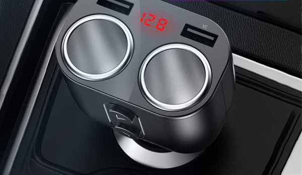 Auto punjač sa USB priključkom