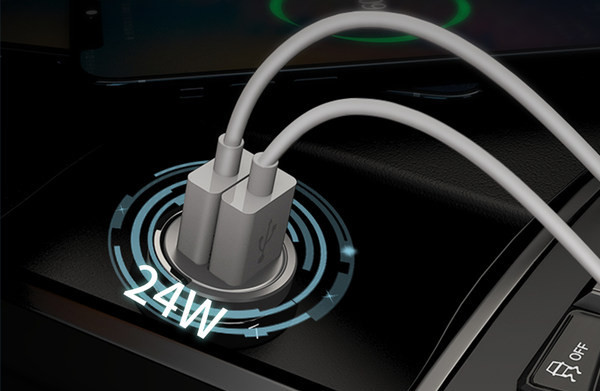 Auto punjač 24W za brzo punjenje