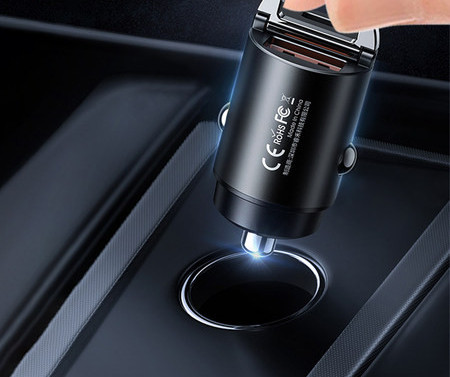 USB auto punjač univerzalni model