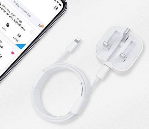 Универсално мрежово зарядно устройство за мобилен телефон