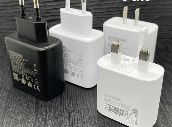 Мрежово зарядно за Samsung с функция бързо зареждане