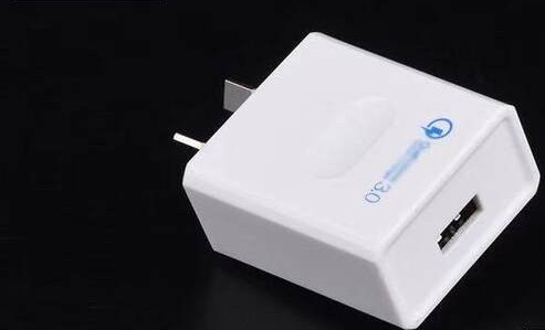 Зарядно устройство за мобилен телефон -за бързо зареждане 