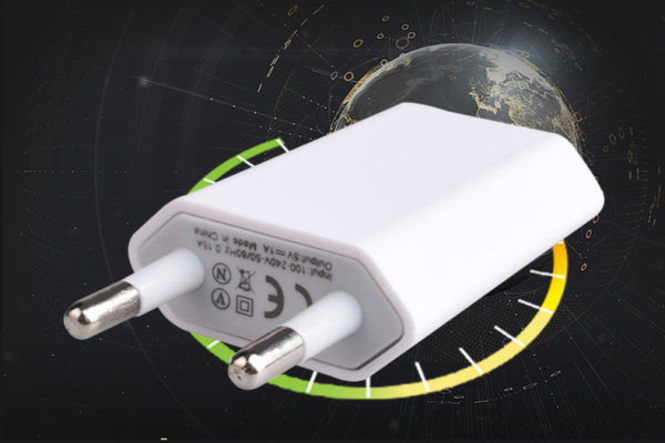 USB punjač / adapter univerzalni