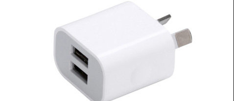 Зарядно устройство за телефон с 2 USB порта