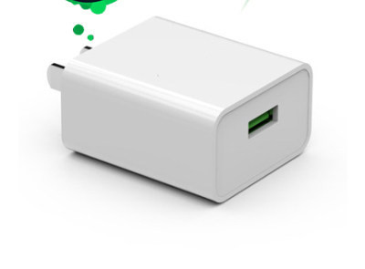 Punjač-adapter za mobilni telefon sa USB priključkom