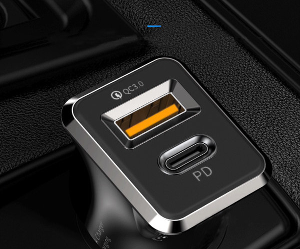 Auto punjač 38W za Apple 20W