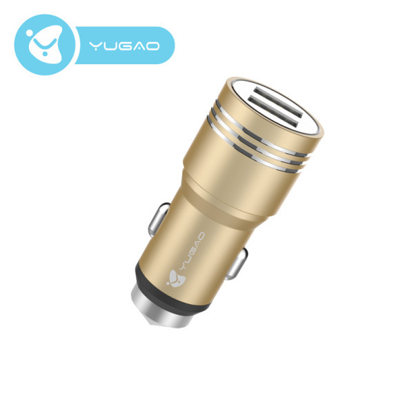 Auto punjač sa dva USB priključka