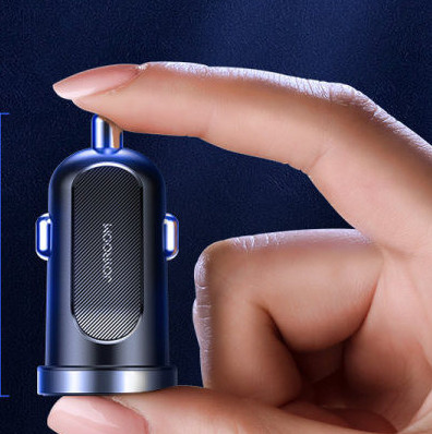 Auto punjač sa USB priključkom