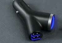 Incarcator cu port USB si bricheta