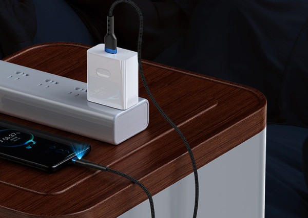 Podatkovni kabel tipa C za super brzo punjenje od 100 W