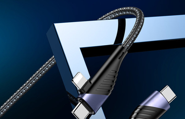 Kabel za brzo punjenje mobilnog uređaja -Type -C i Lightning