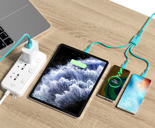 Комбиниран кабел 3 в 1 за пренос на данни и за телефон 