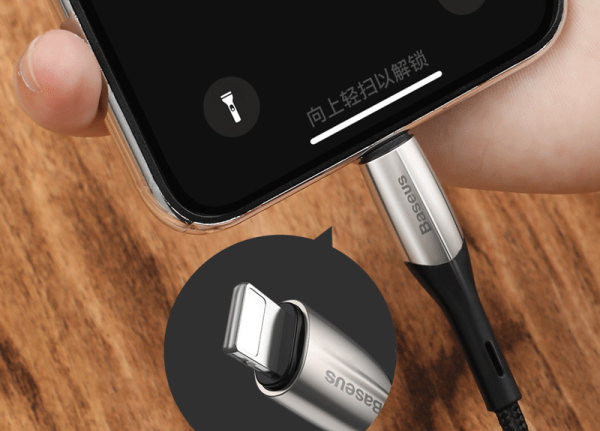 Универсален кабел за зареждане и пренос на данни тип Type-C -Lightning