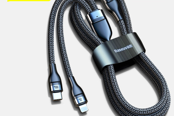 Univerzalni Baseus kabel za punjenje i prijenos podataka 2u1