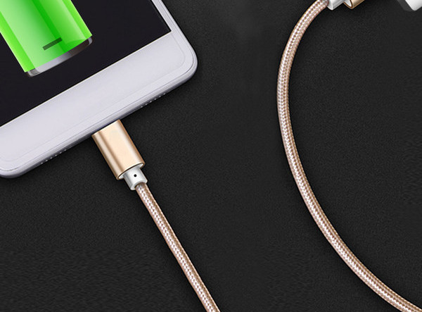 TYPEC кабел за зареждане и пренос на данни