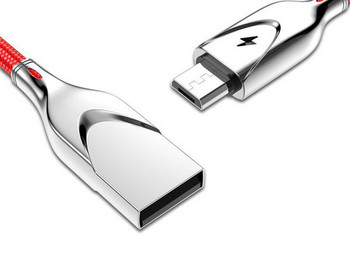 USB кабел за зареждане на мобилно устройство