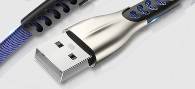 Kabel za punjenje i prijenos podataka s Type-C konektorom