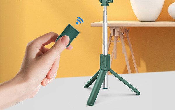 Bluetooth asmenukių lazda ant stovo – du modeliai