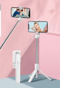 Teleszkópos selfie stick távirányítóval