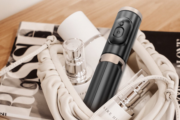  Универсален Bluetooth селфи стик с дистанционно управление 