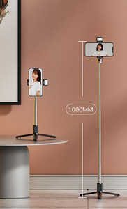 Összecsukható selfie stick távirányítóval