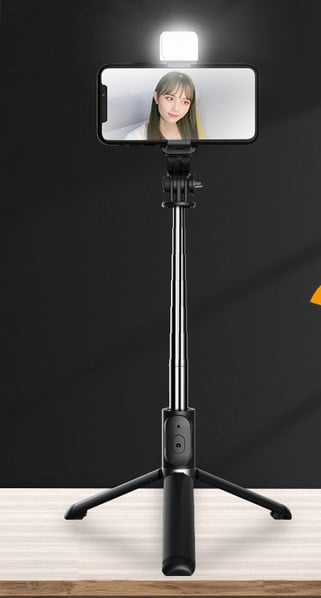 Universaalne teleskoopkäepidemega selfie-kepp