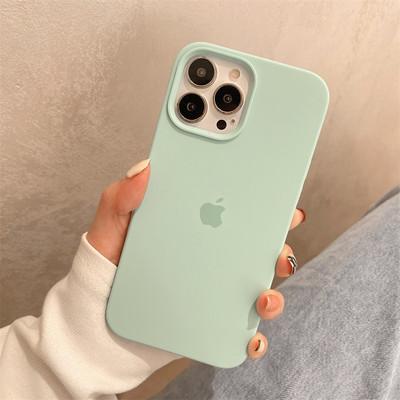 Silikoonist ühevärviline ümbris iPhone`ile