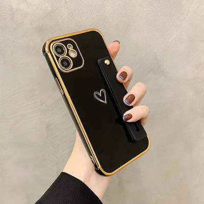 Silikoonist ümbris iPhone`ile südamerakendusega