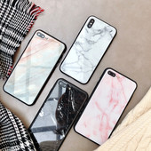 Marmorefektiga silikoonümbris iphone`ile