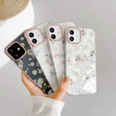 Lillemotiiviga silikoonümbris iPhone`ile