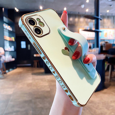 Silikoonist ümbris iPhone`ile südamega tagaküljel