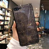 Särava efektiga silikoonümbris iPhone`ile