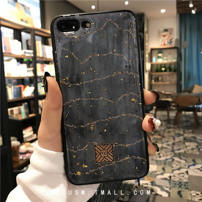 Särava efektiga silikoonümbris iPhone`ile